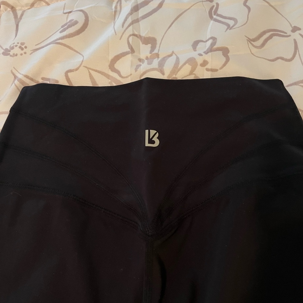 BuffBunny Legacy Leggings - Picture 3 of 4